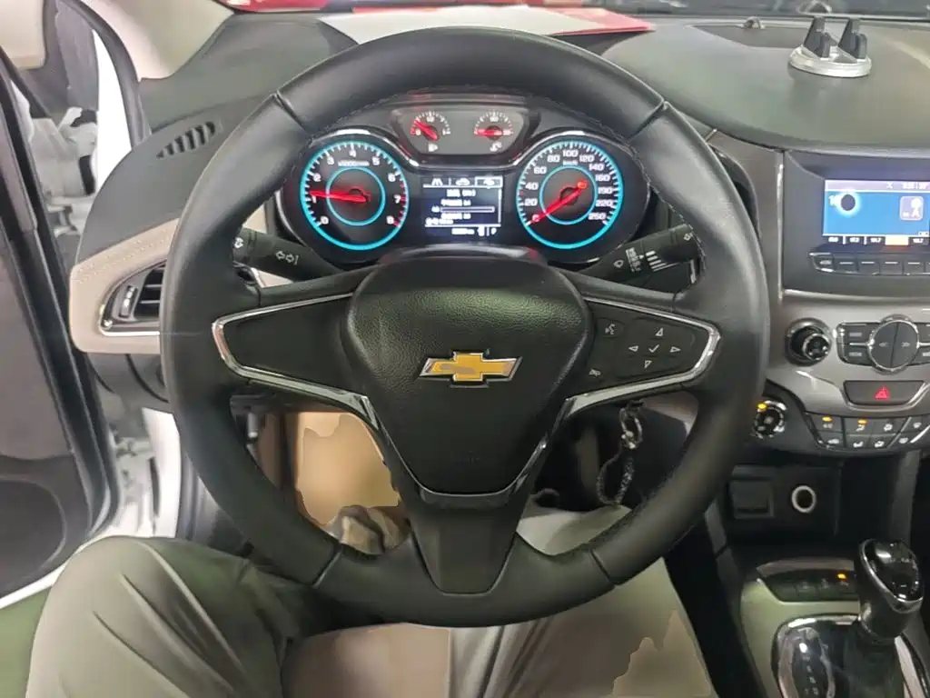 Chevrolet Cruze — миниатюра 11