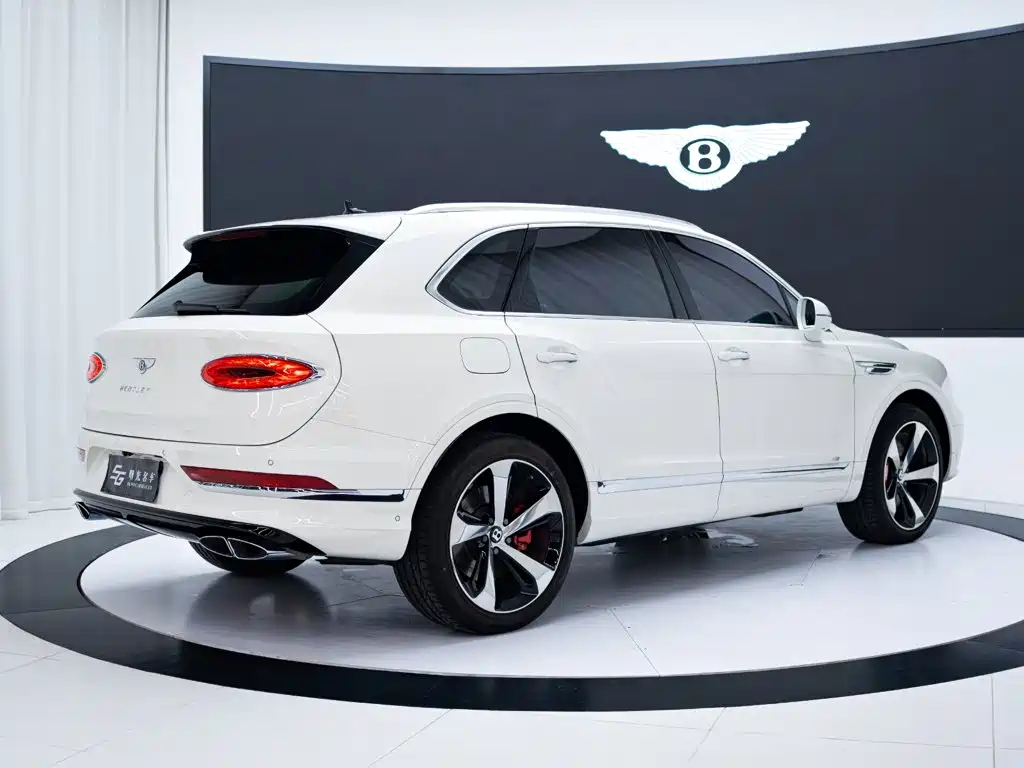 Bentley Bentayga — миниатюра 4