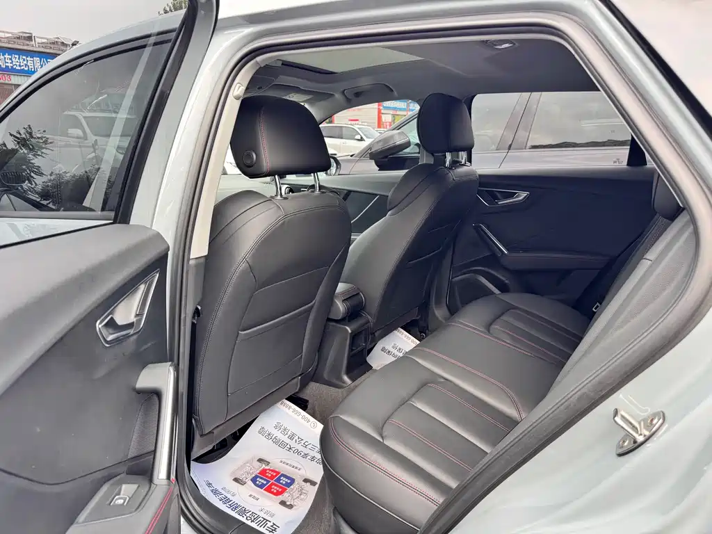 Audi Q2L — миниатюра 7