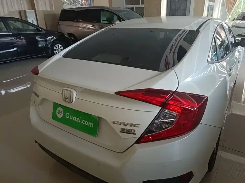 Honda Civic — миниатюра 6