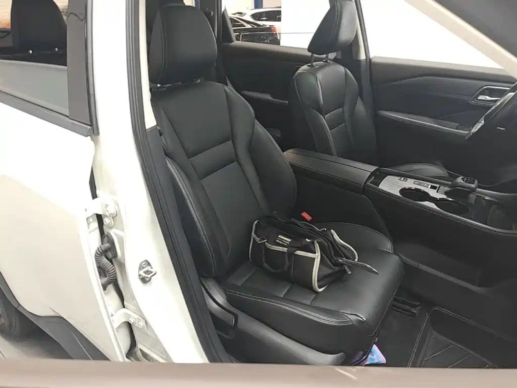 Nissan X-Trail — миниатюра 25