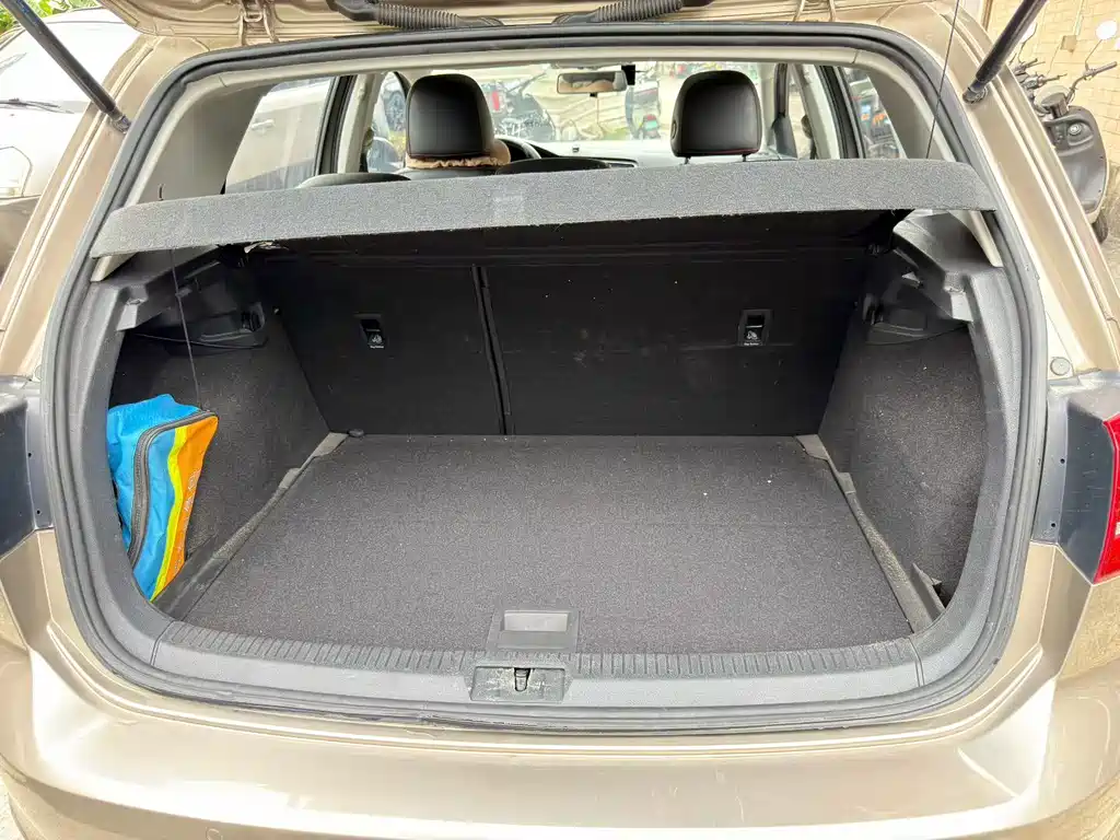 Volkswagen Golf — миниатюра 8