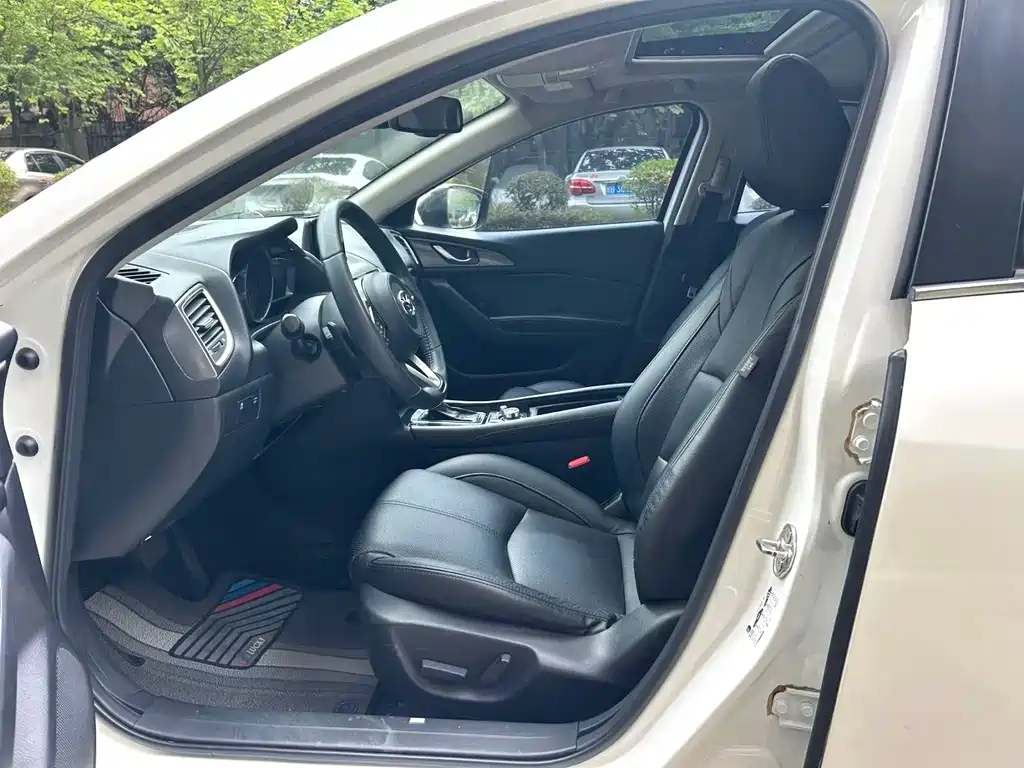 Mazda 3 Axela — миниатюра 6