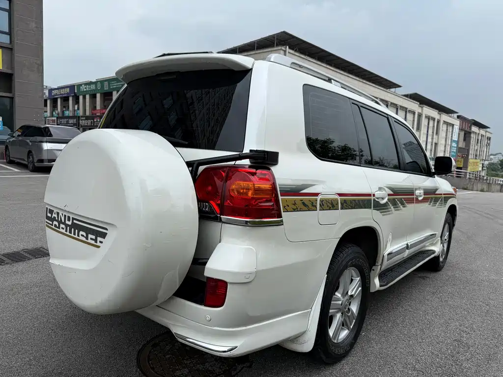 Toyota Land Cruiser — миниатюра 17