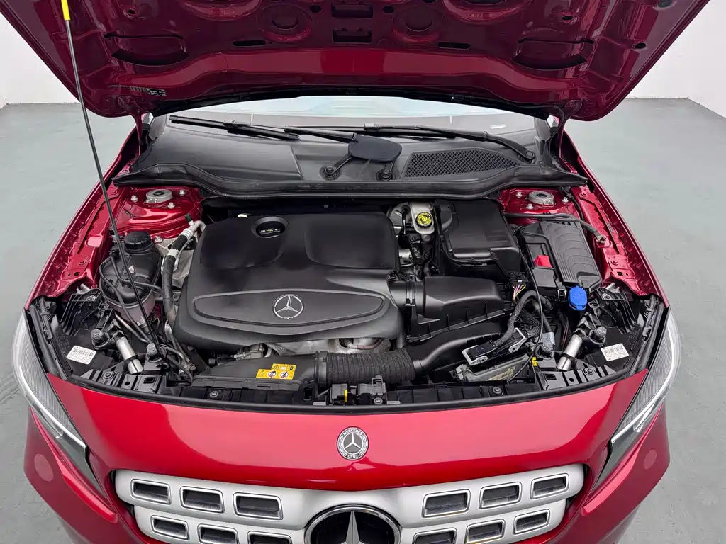 Mercedes-Benz GLA — миниатюра 11