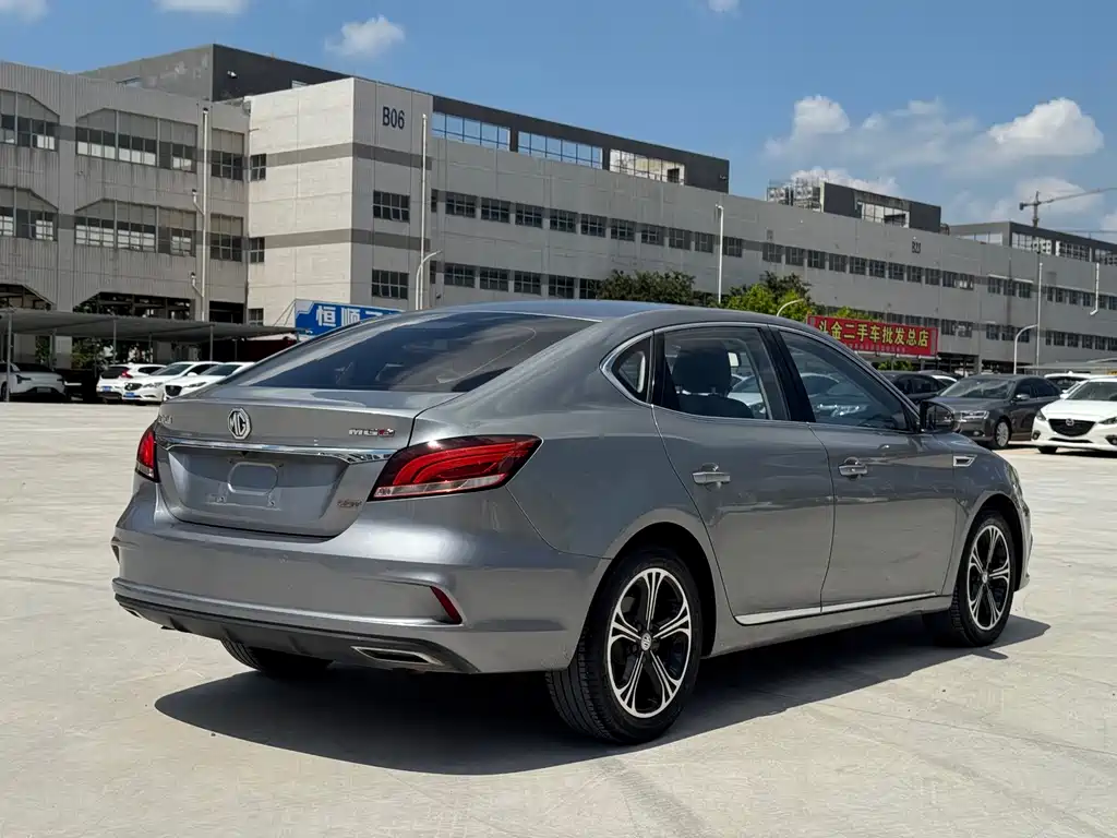 MG MG6 — миниатюра 5