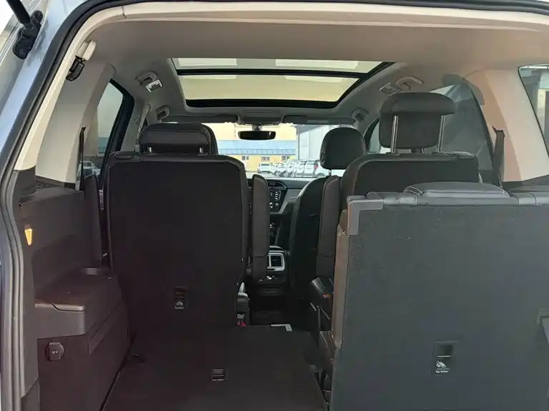 Volkswagen Touran — миниатюра 9