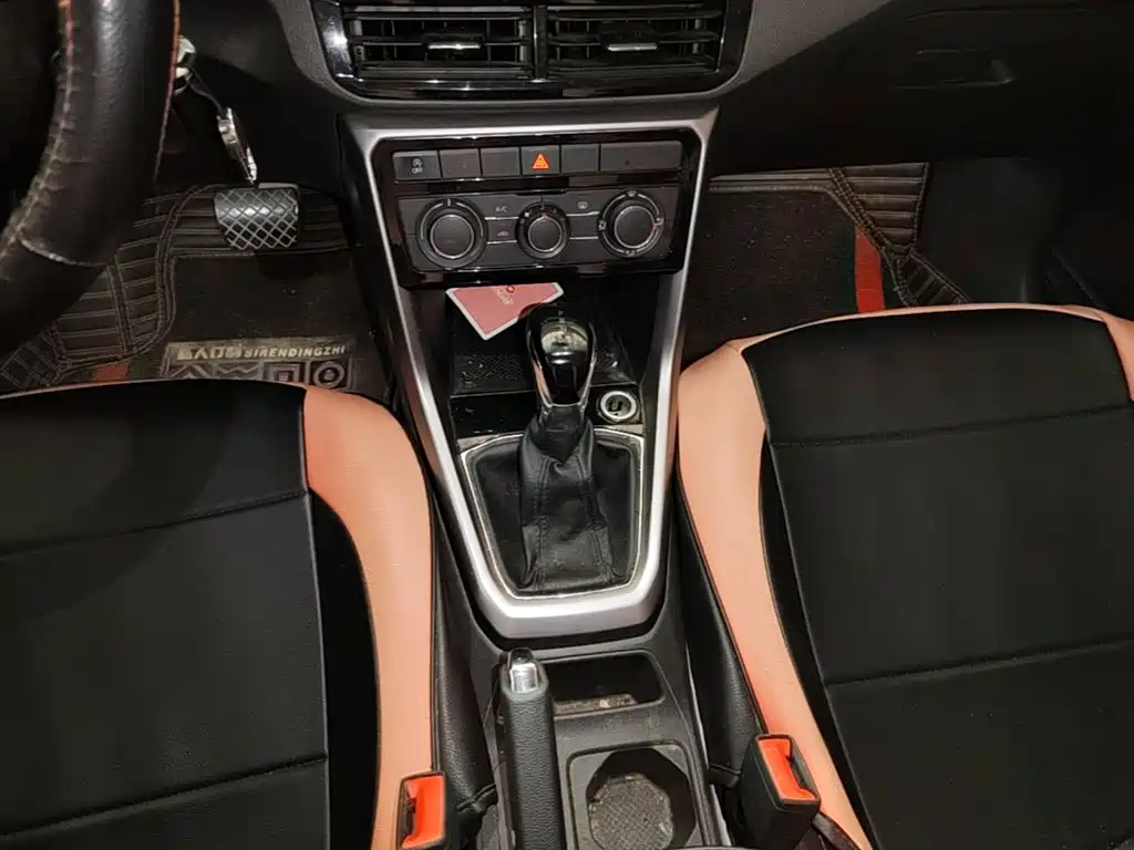 Volkswagen T-Cross — миниатюра 14