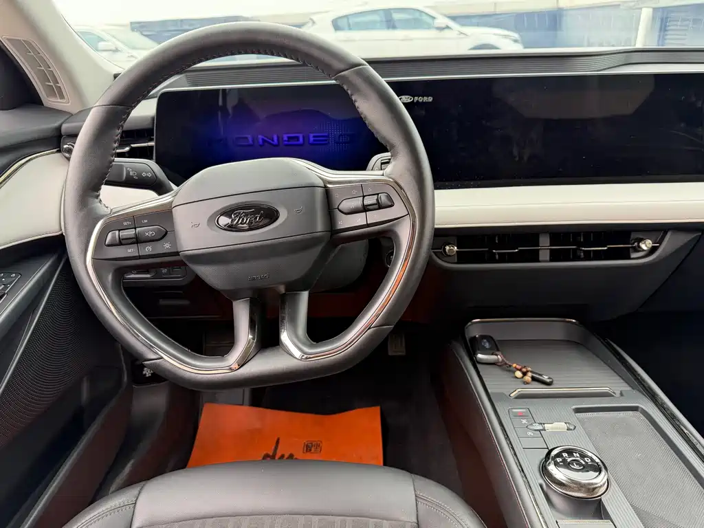 Ford Mondeo — миниатюра 7