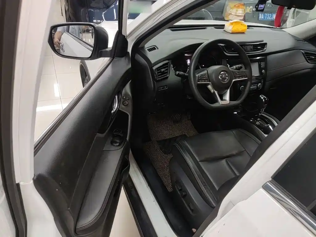 Nissan X-Trail — миниатюра 16