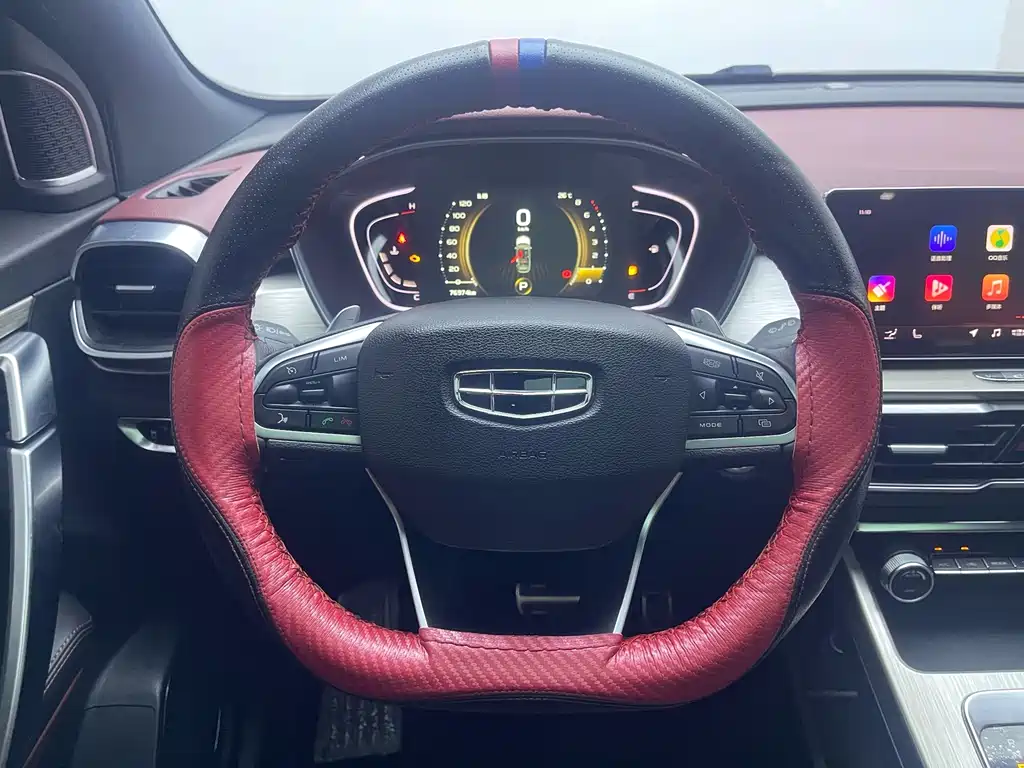 Geely Binyue — миниатюра 16