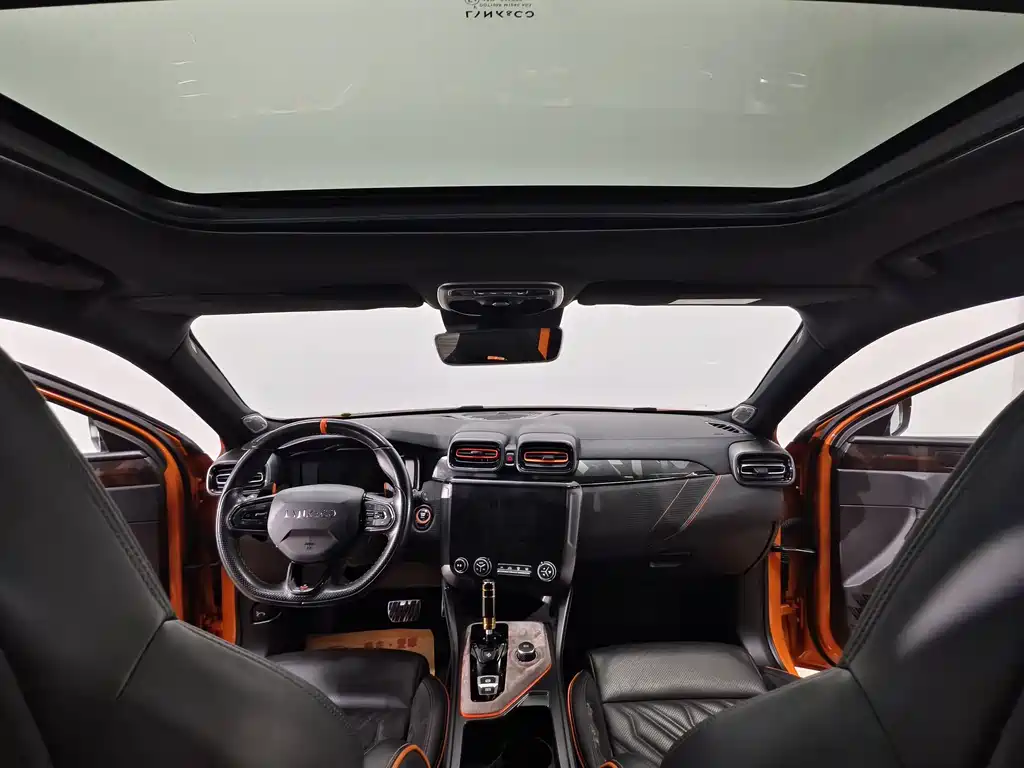 Lynk & Co 02 Hatchback — миниатюра 10