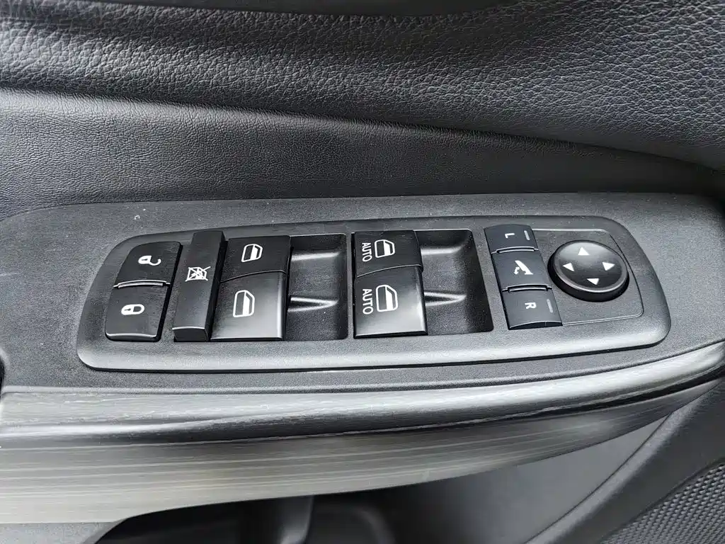 Jeep Cherokee — миниатюра 9