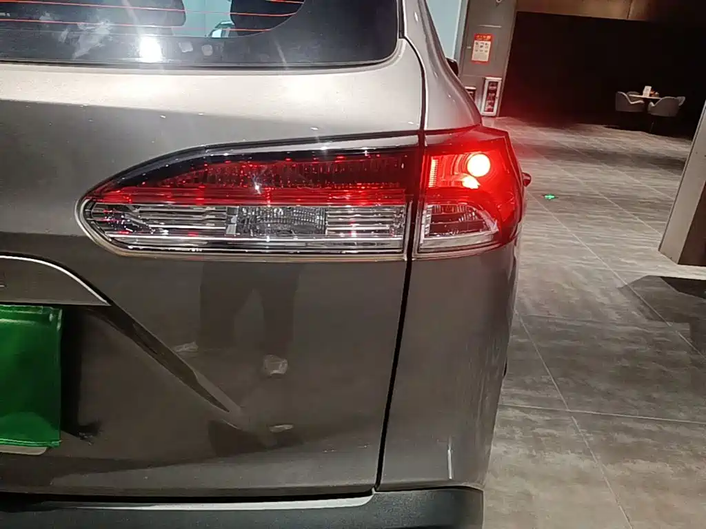 Toyota Frontlander — миниатюра 8