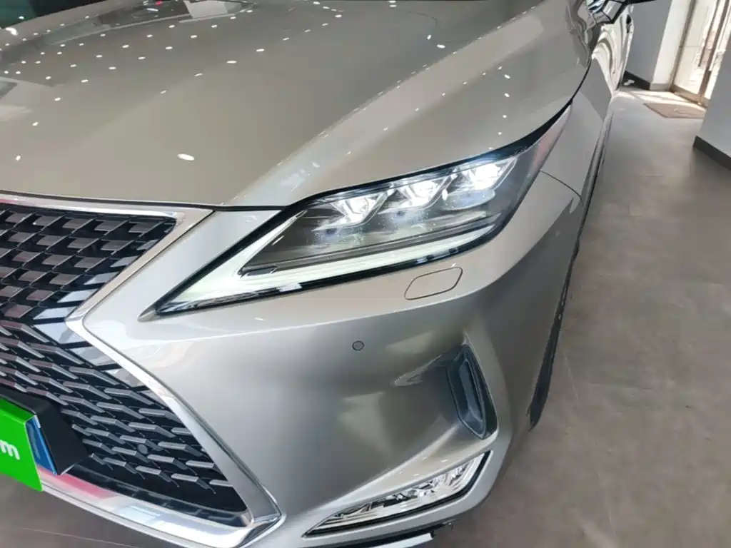 Lexus RX — миниатюра 24