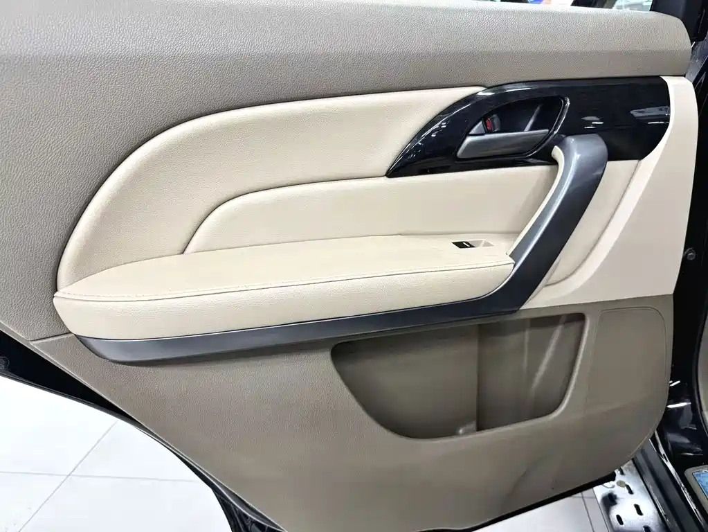Acura MDX — миниатюра 11