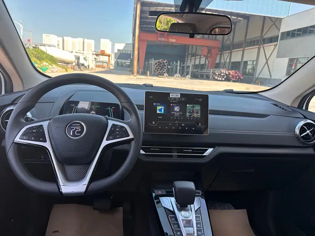 BYD Yuan EV — миниатюра 10