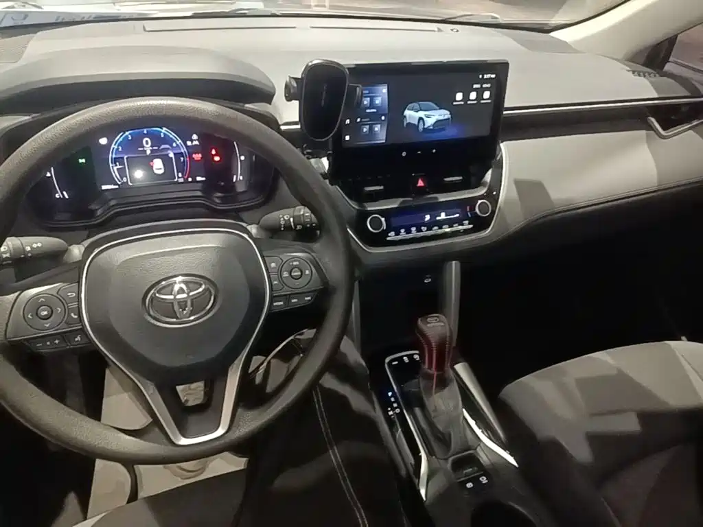 Toyota Frontlander — миниатюра 10