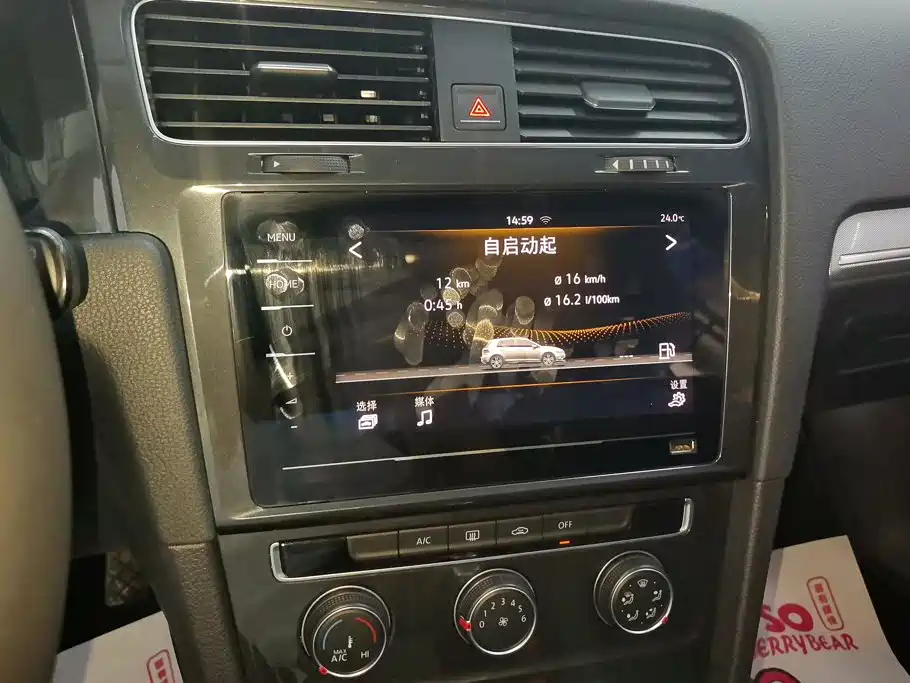 Volkswagen Golf — миниатюра 13