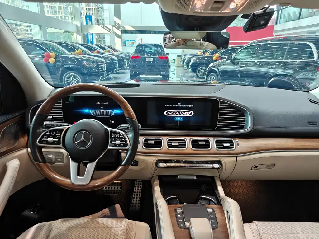 Mercedes-Benz GLS — миниатюра 17