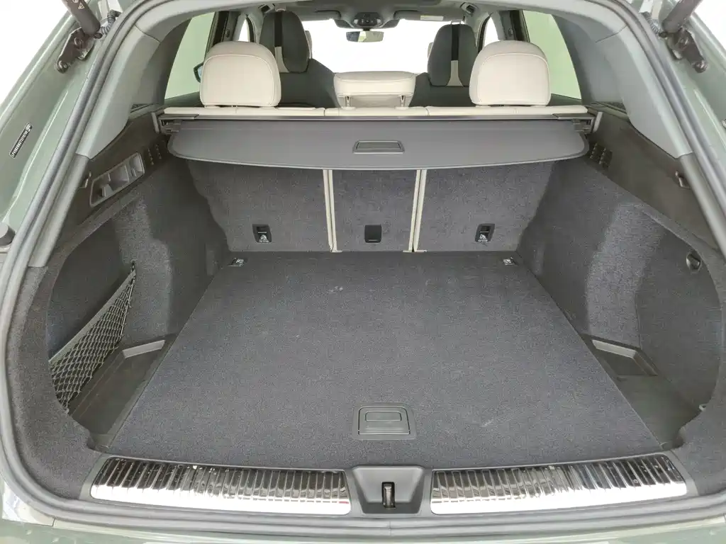 Audi Q5L — миниатюра 22
