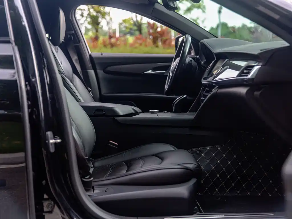 Cadillac CT6 — миниатюра 13