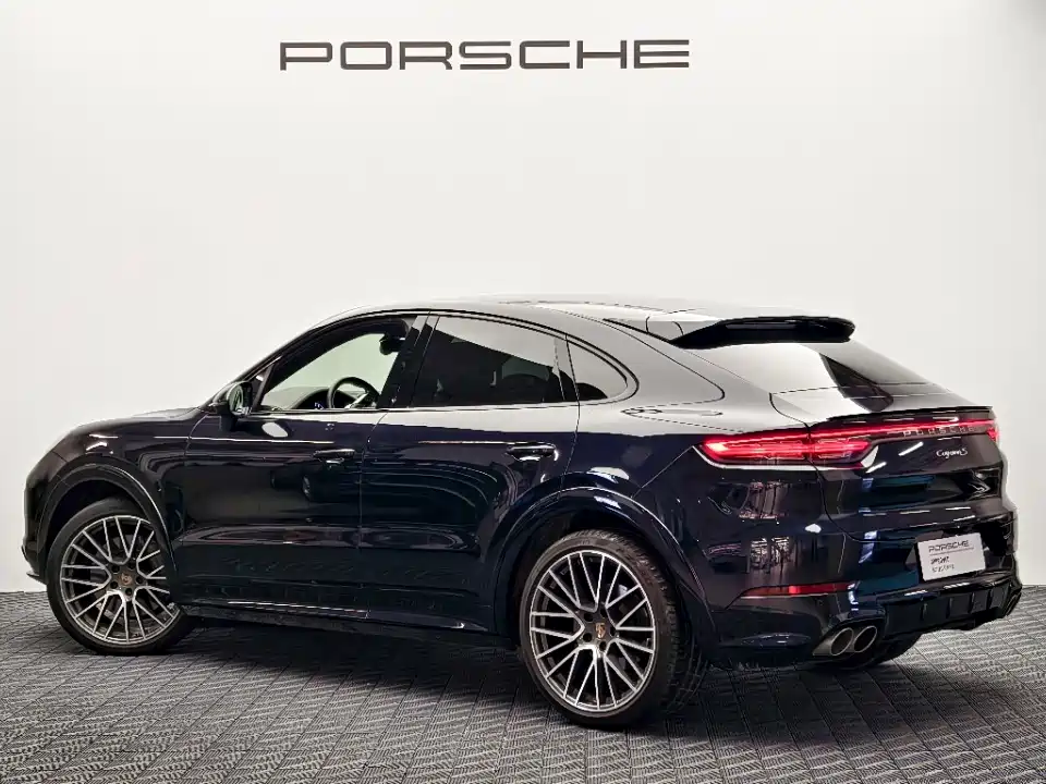 Porsche Cayenne — миниатюра 7