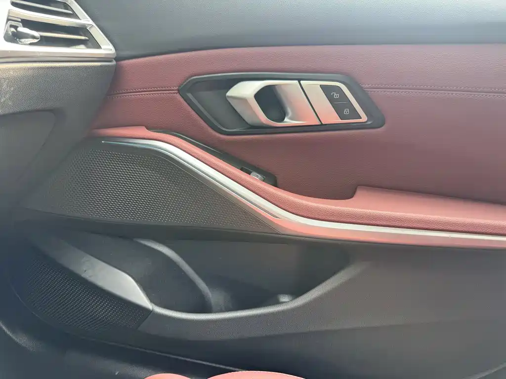 BMW i3 — миниатюра 6