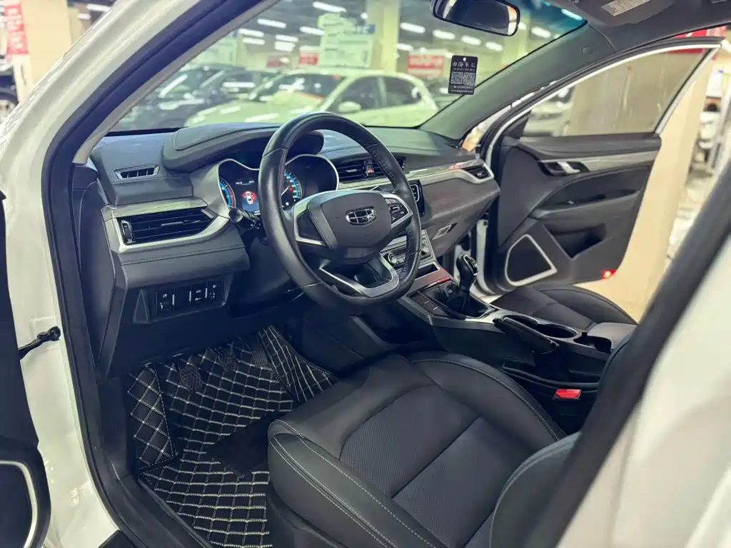 Geely Emgrand — миниатюра 4
