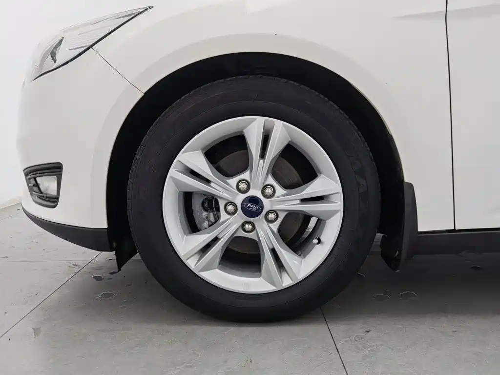 Ford Focus — миниатюра 17