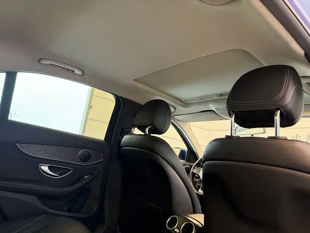 Mercedes-Benz C-Class — миниатюра 15