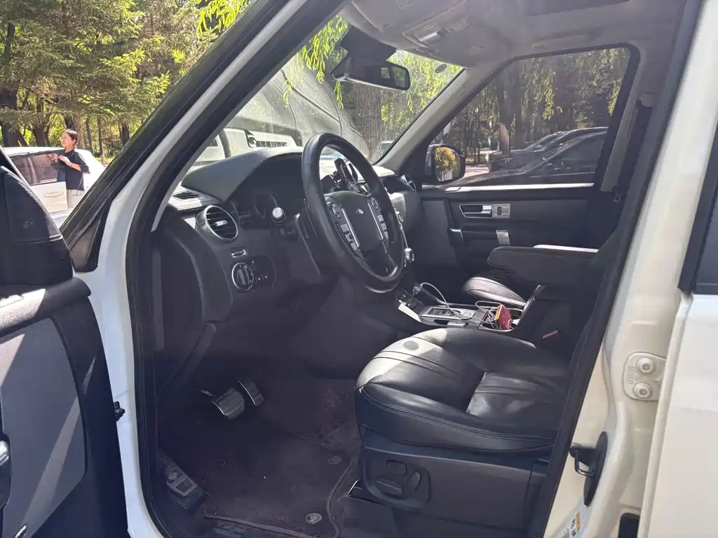 Land Rover Discovery — миниатюра 5