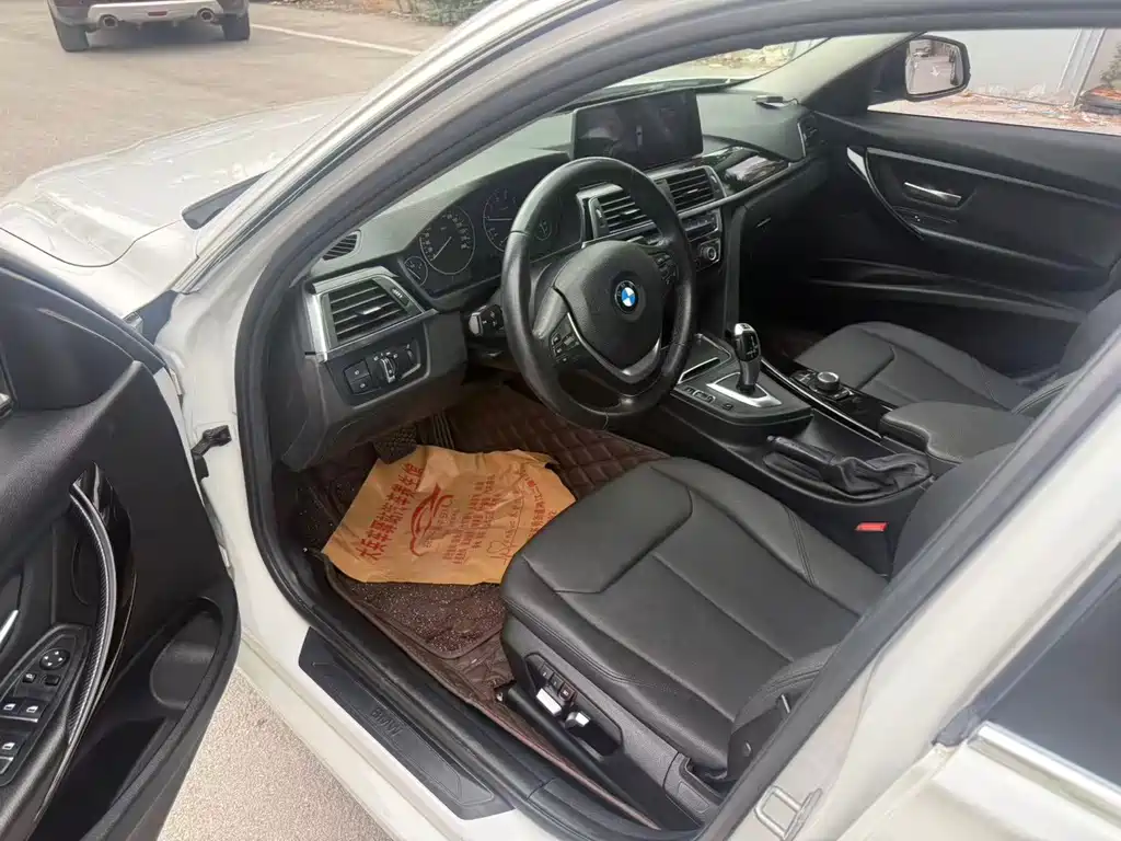 BMW 3 Series — миниатюра 7