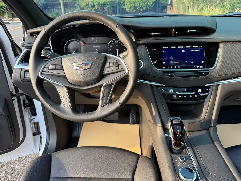 Cadillac XT5 — миниатюра 12