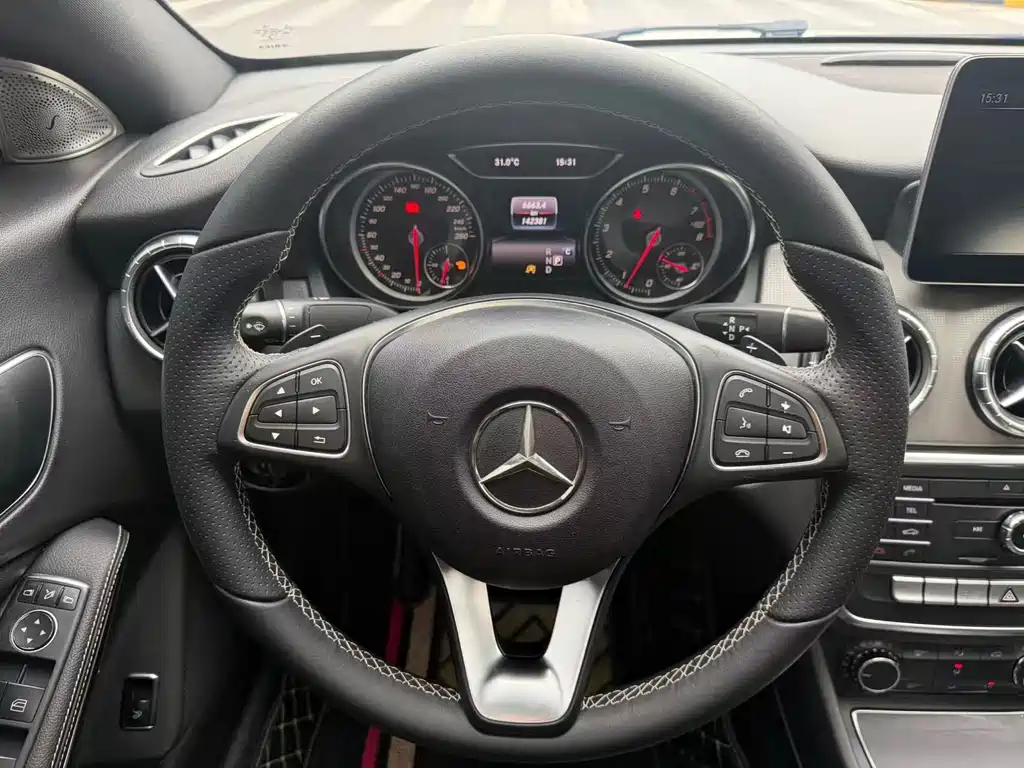Mercedes-Benz CLA (Import) — миниатюра 11