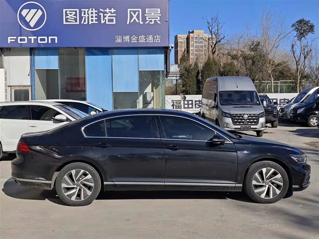 VOLKSWAGEN MAGOTAN GTE PLUG IN HYBRID