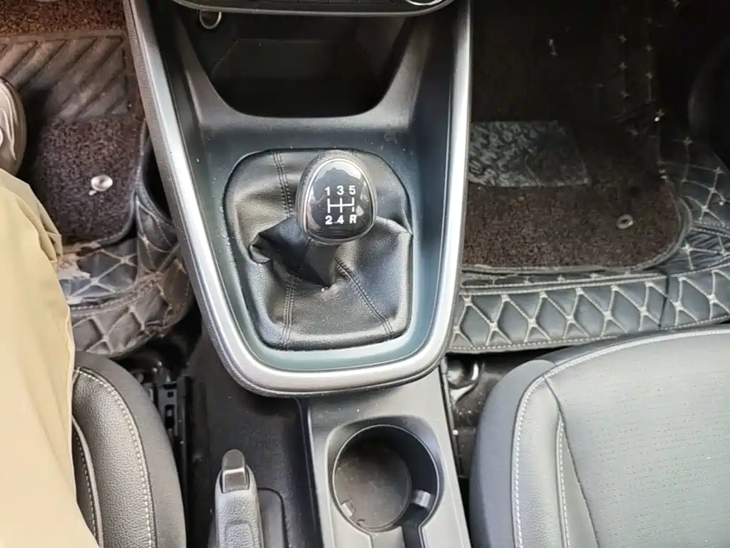 Ford Escort — миниатюра 14