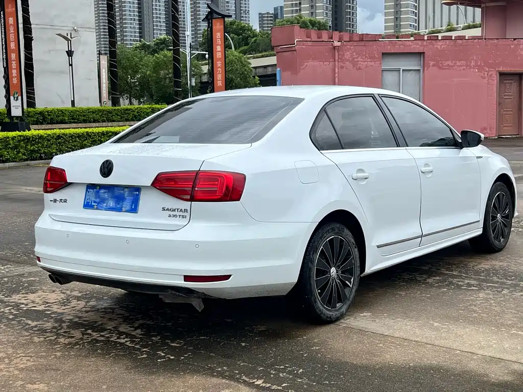 Volkswagen Sagitar — миниатюра 5
