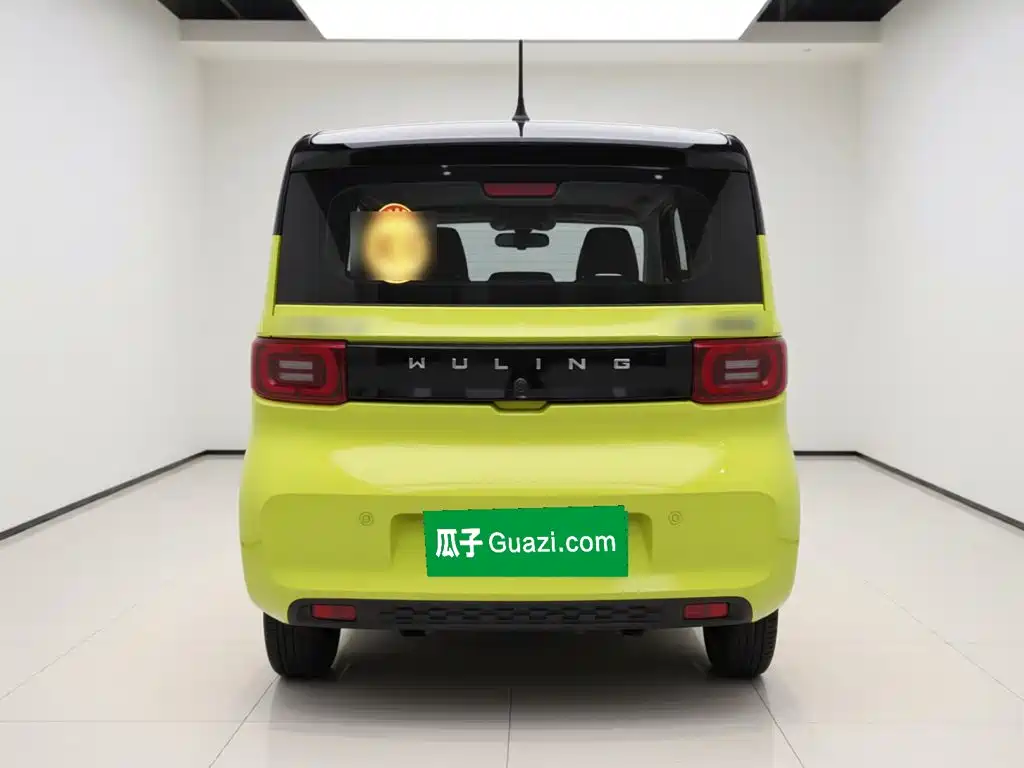 Wuling MINIEV — миниатюра 3
