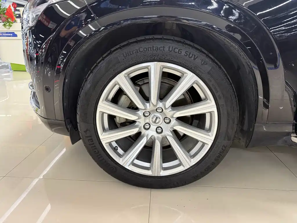 Volvo XC90 — миниатюра 13