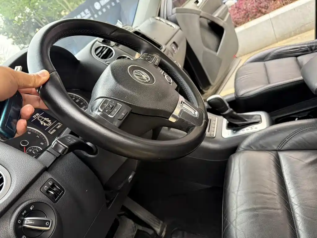 Volkswagen Tiguan — миниатюра 11