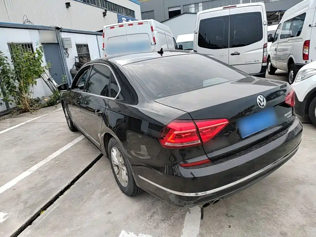Volkswagen Passat — миниатюра 5