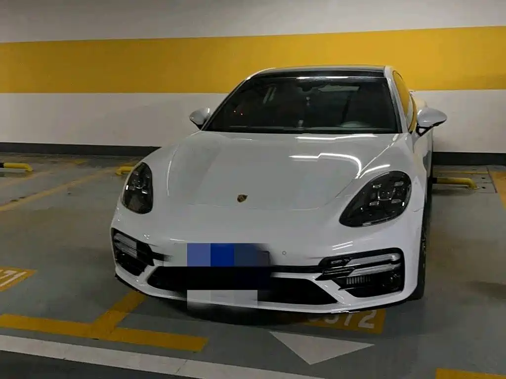 Porsche Panamera — миниатюра 2