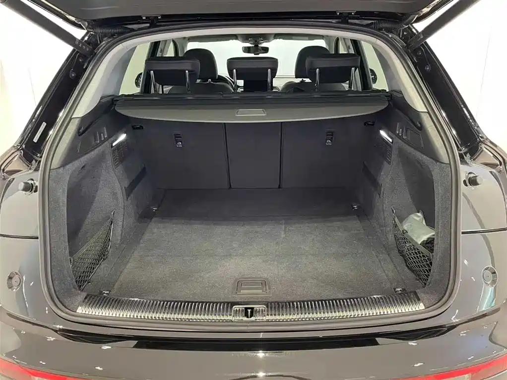 Audi Q5L 2022 40T Luxury
