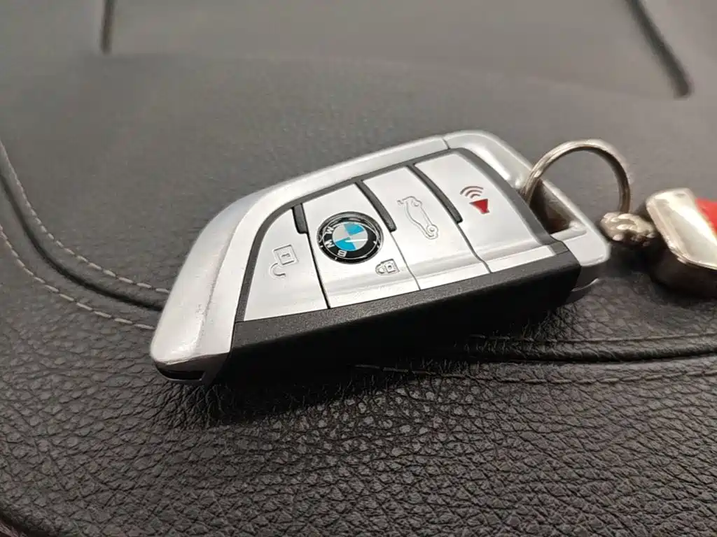 BMW 3 Series — миниатюра 13