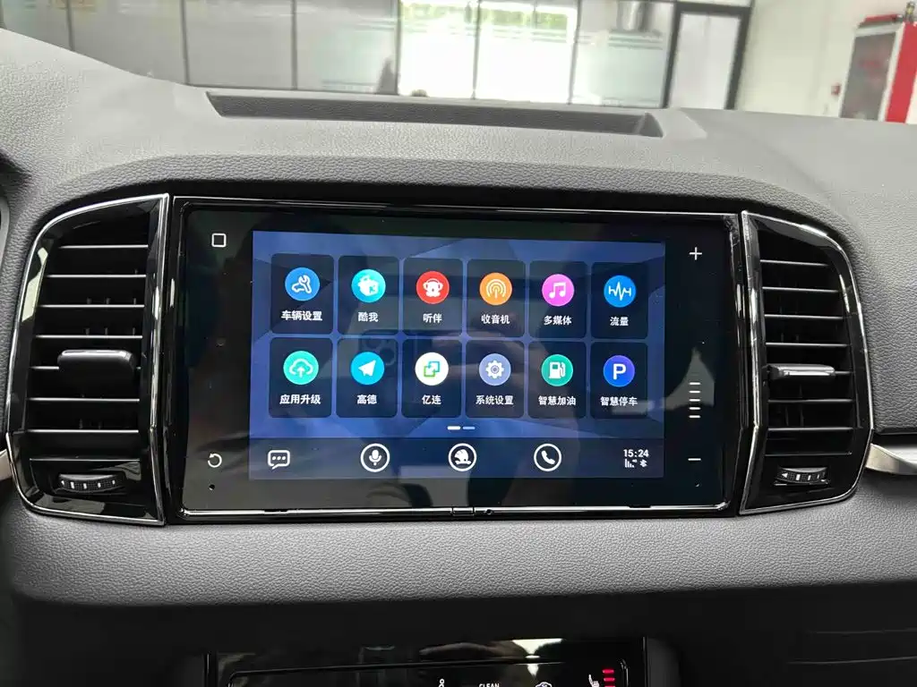 Skoda Karoq — миниатюра 10