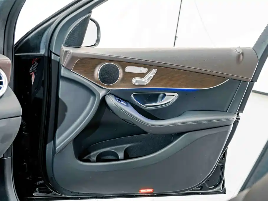 Mercedes-Benz GLC — миниатюра 14