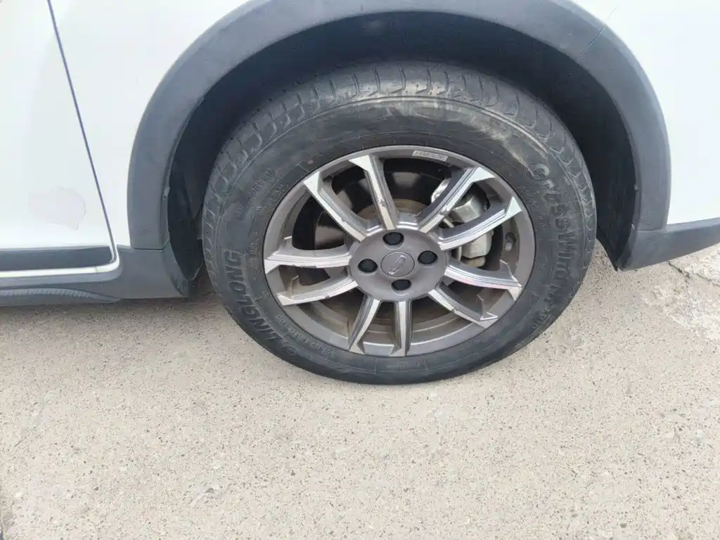 Geely Vision X3 — миниатюра 8