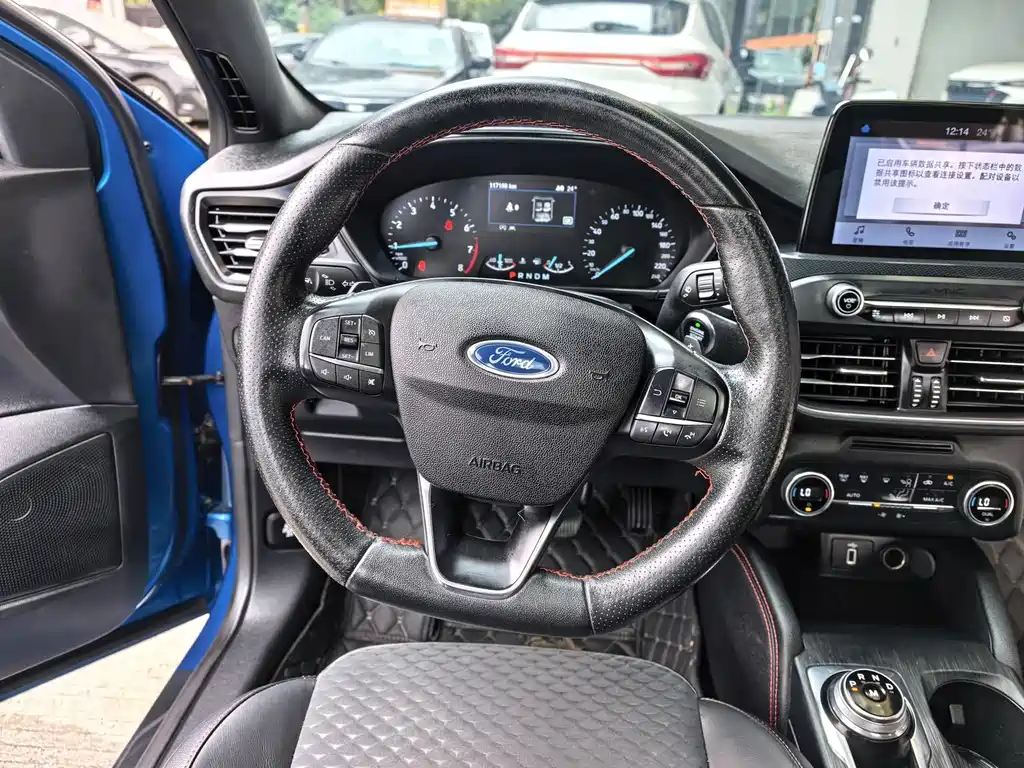 Ford Focus — миниатюра 11