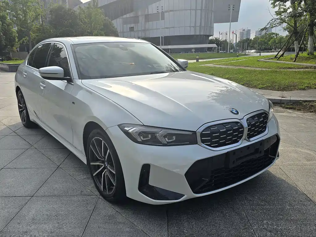 BMW 3 Series — миниатюра 3